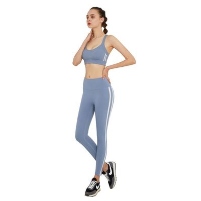 O Sportswear de nylon das mulheres do Spandex de 87% 13% ajusta o equipamento de secagem rápido da ioga